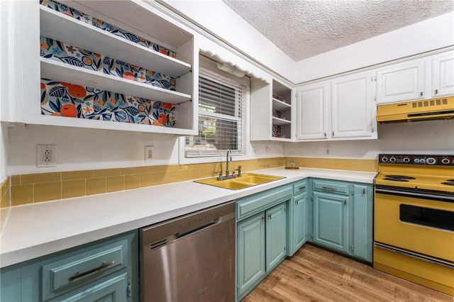 8 Barbara Lane, Bella Vista, AR 72715