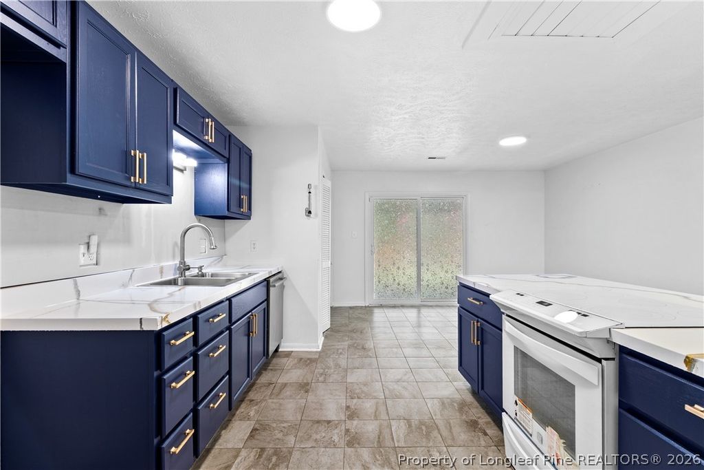 6959 Timbercroft Lane, Fayetteville, NC 28314 — photo 15