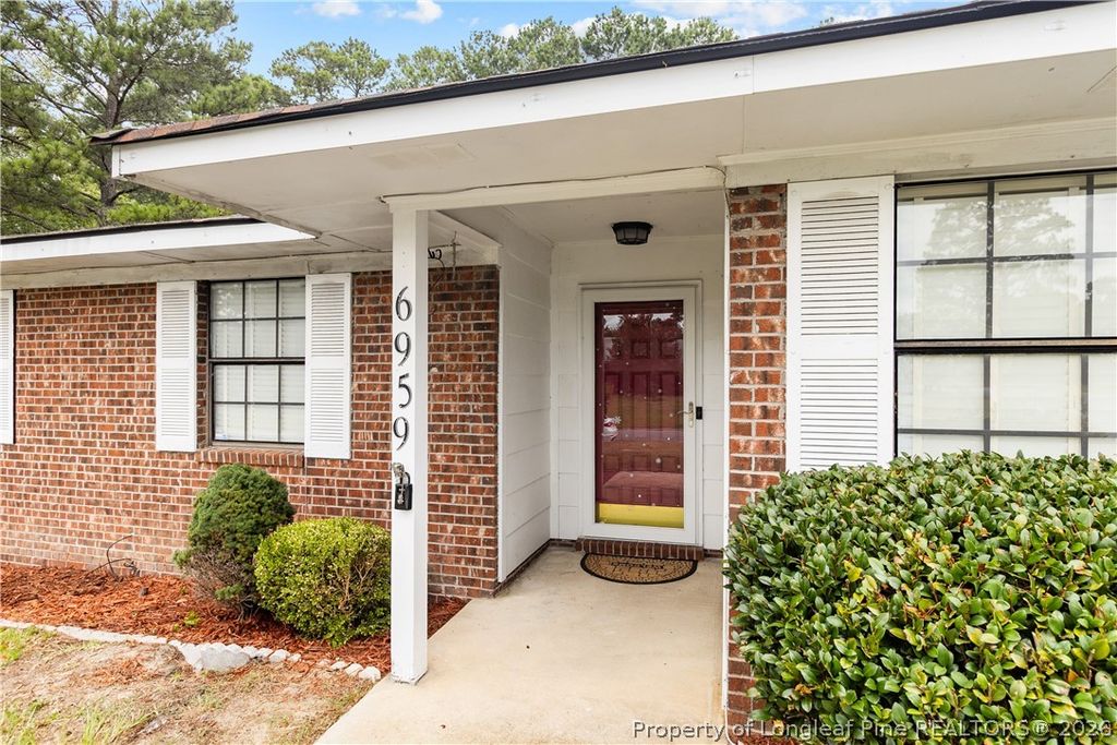 6959 Timbercroft Lane, Fayetteville, NC 28314 — photo 2