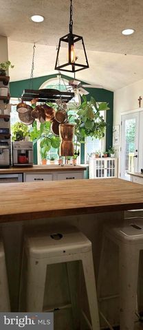 8832 MULLEN RD, King George, VA 22485