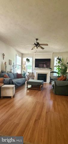 8832 MULLEN RD, King George, VA 22485