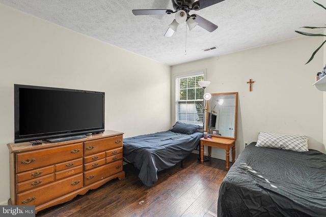 8832 MULLEN RD, King George, VA 22485