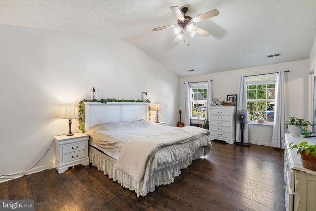 8832 MULLEN RD, King George, VA 22485