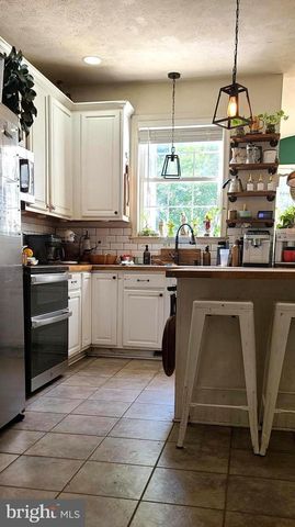 8832 MULLEN RD, King George, VA 22485