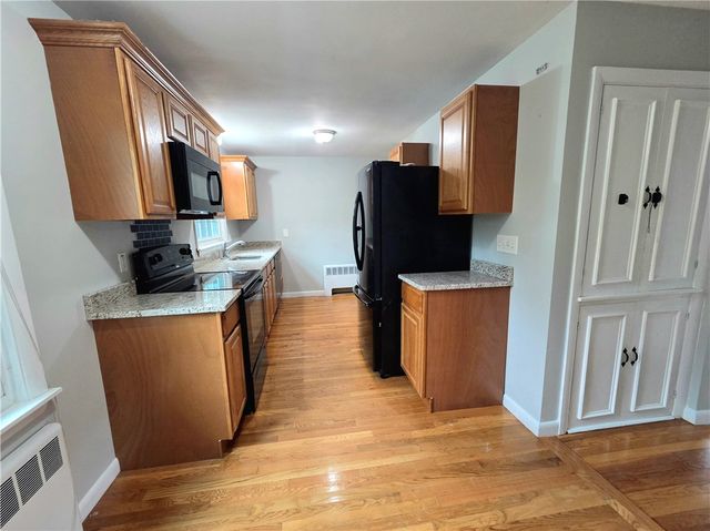 23 Shortway Drive, West Warwick, RI 02893
