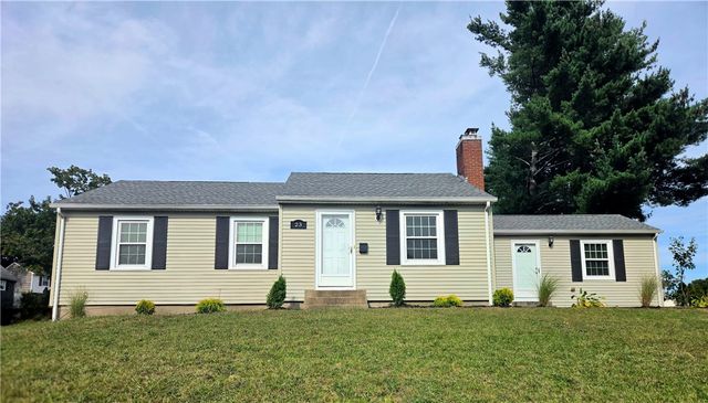 23 Shortway Drive, West Warwick, RI 02893