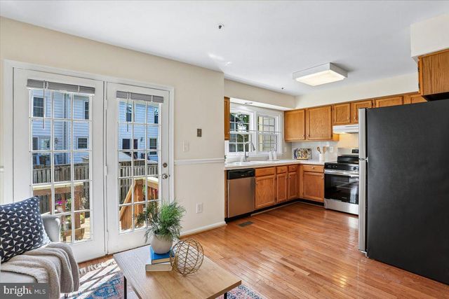 9 FOUNTAIN VALLEY CT, Montgomery Village, MD 20886