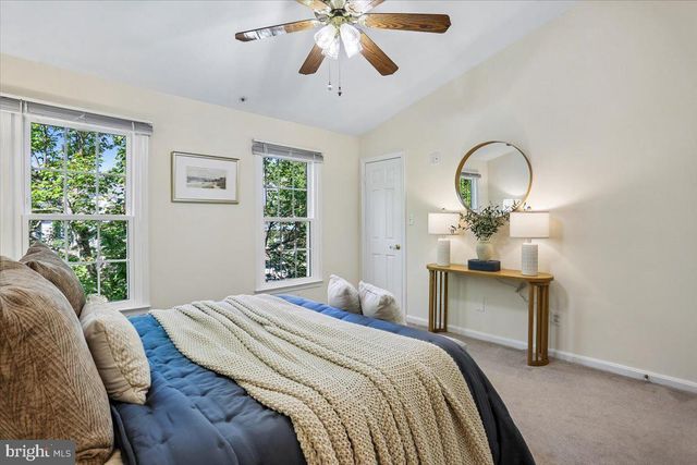 9 FOUNTAIN VALLEY CT, Montgomery Village, MD 20886