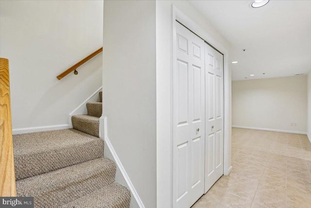 9 FOUNTAIN VALLEY CT, Montgomery Village, MD 20886