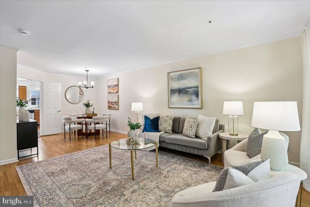 9 FOUNTAIN VALLEY CT, Montgomery Village, MD 20886