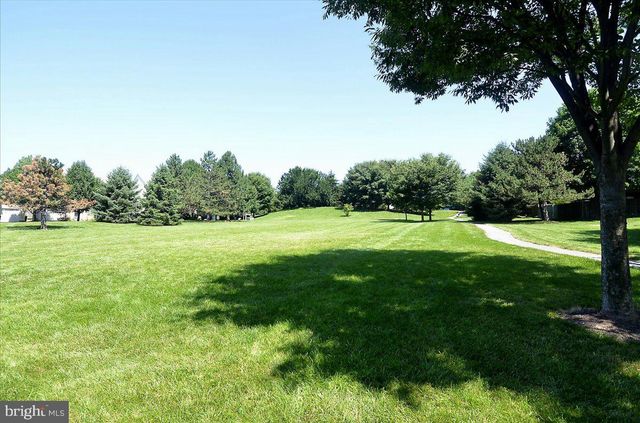 9 FOUNTAIN VALLEY CT, Montgomery Village, MD 20886