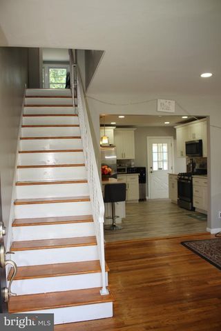 16 KING AVE, Marlton, NJ 08053