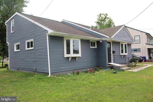 16 KING AVE, Marlton, NJ 08053