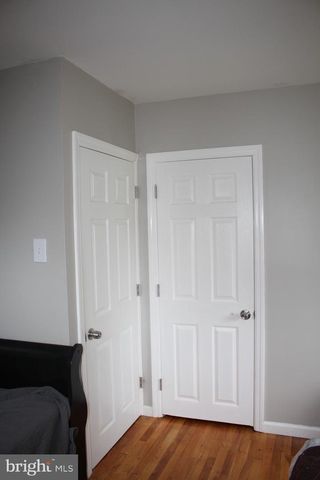 16 KING AVE, Marlton, NJ 08053
