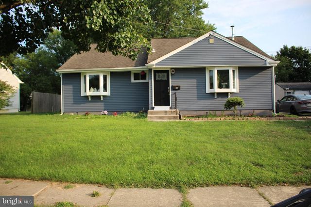 16 KING AVE, Marlton, NJ 08053