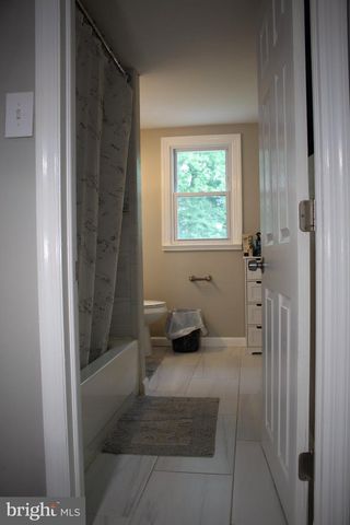16 KING AVE, Marlton, NJ 08053