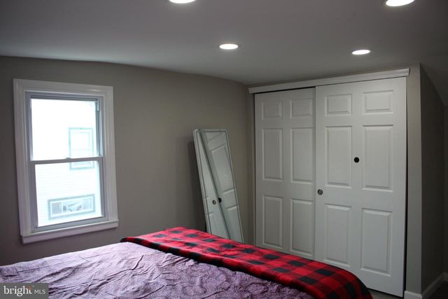 16 KING AVE, Marlton, NJ 08053