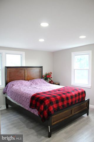 16 KING AVE, Marlton, NJ 08053