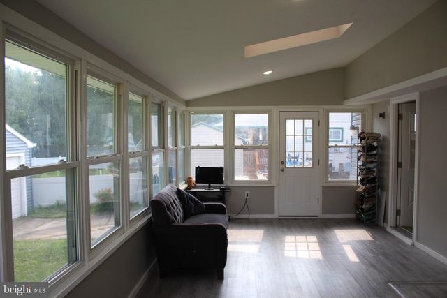 16 KING AVE, Marlton, NJ 08053