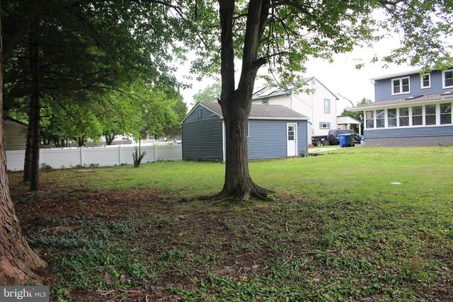 16 KING AVE, Marlton, NJ 08053