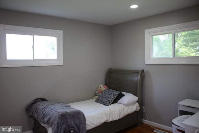 16 KING AVE, Marlton, NJ 08053