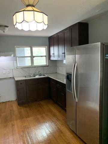 10601 Ambursen Street, Houston, TX 77034