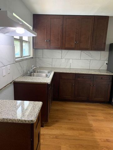 10601 Ambursen Street, Houston, TX 77034