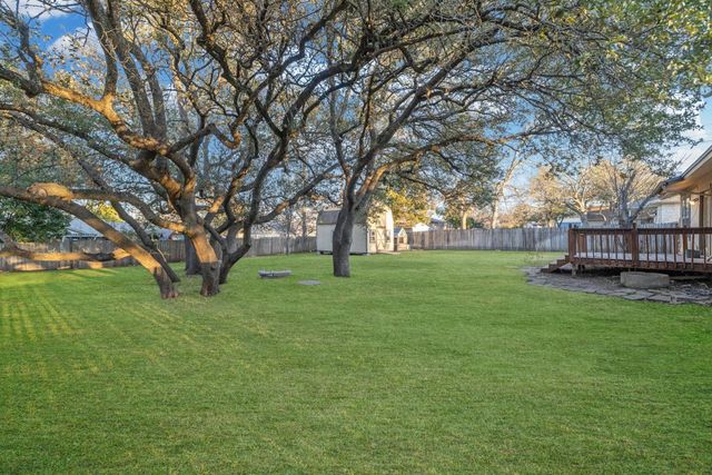 2206 Castlewood TRL, Leander, TX 78641