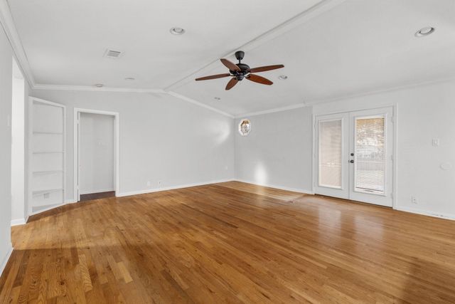 2206 Castlewood TRL, Leander, TX 78641