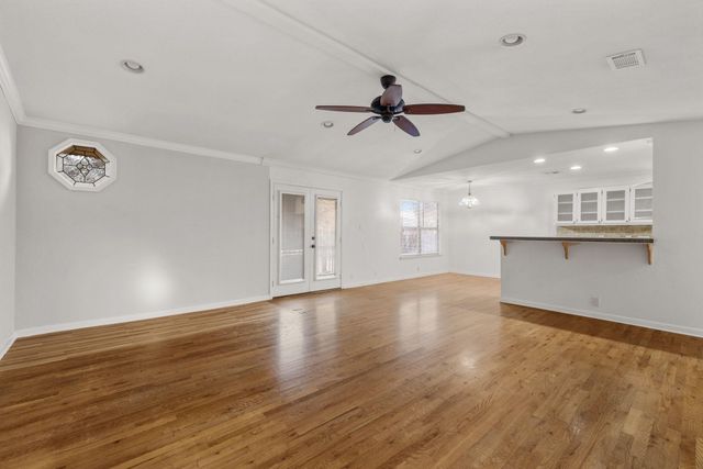 2206 Castlewood TRL, Leander, TX 78641