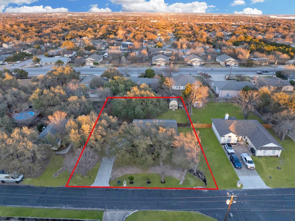 2206 Castlewood TRL, Leander, TX 78641