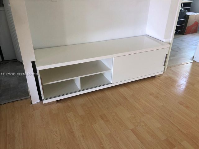 18336 NW 68th Ave I, Hialeah, FL 33015