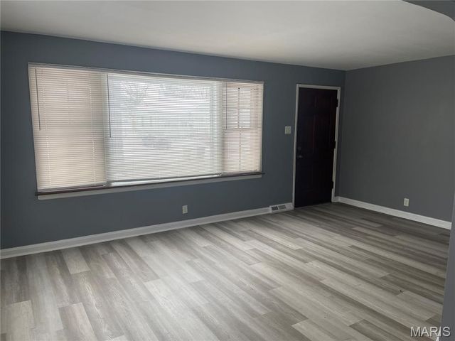 1947 Raft Drive, Normandy, MO 63133