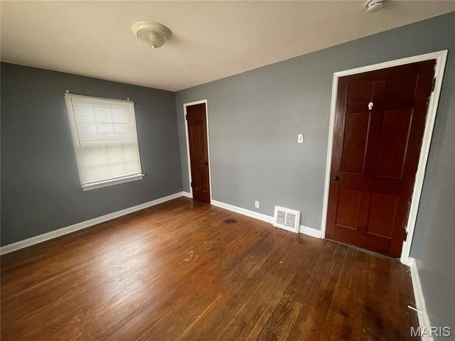 1947 Raft Drive, Normandy, MO 63133