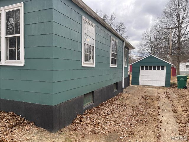 1947 Raft Drive, Normandy, MO 63133