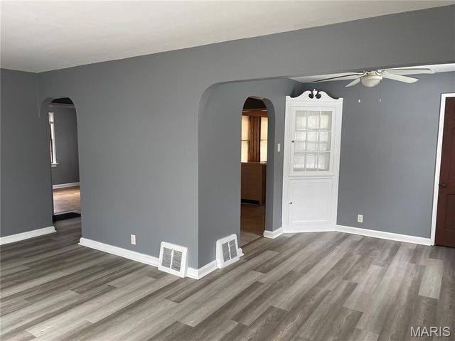 1947 Raft Drive, Normandy, MO 63133