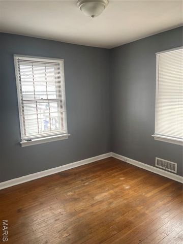 1947 Raft Drive, Normandy, MO 63133