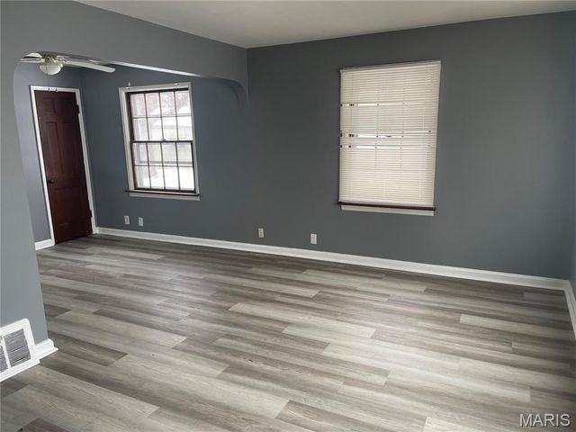 1947 Raft Drive, Normandy, MO 63133