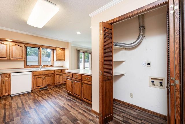 1410 24th Avenue S, Moorhead, MN 56560