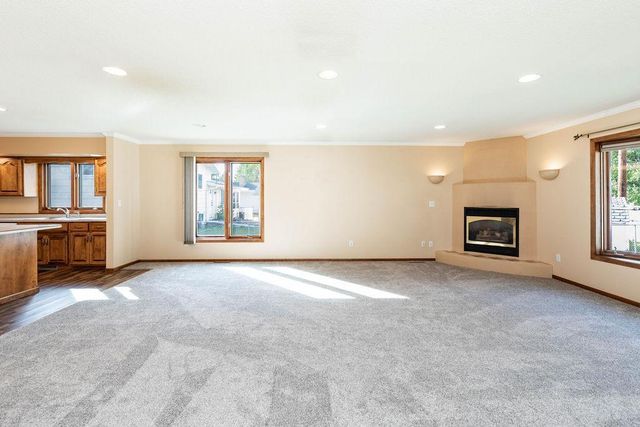 1410 24th Avenue S, Moorhead, MN 56560