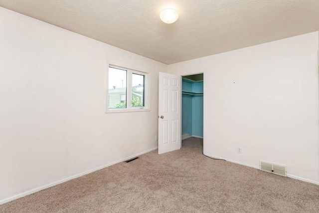 1410 24th Avenue S, Moorhead, MN 56560