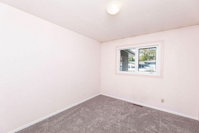 1410 24th Avenue S, Moorhead, MN 56560