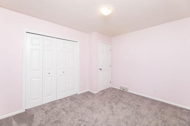 1410 24th Avenue S, Moorhead, MN 56560