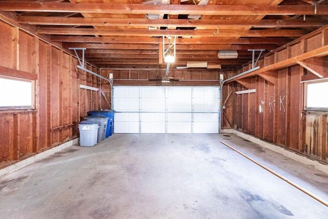 1410 24th Avenue S, Moorhead, MN 56560