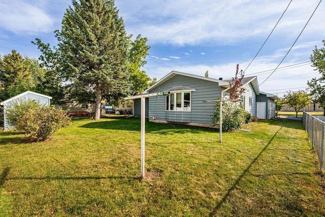 1410 24th Avenue S, Moorhead, MN 56560