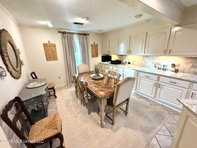 202 Gayle Drive, Clarksdale, MS 38614