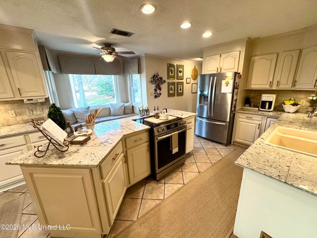 202 Gayle Drive, Clarksdale, MS 38614