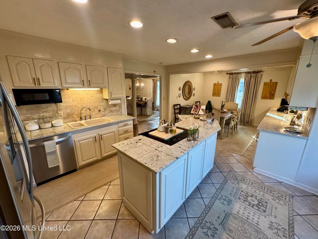 202 Gayle Drive, Clarksdale, MS 38614