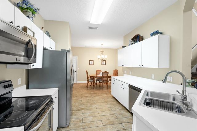 6216 ROSEFINCH COURT 102, Lakewood Ranch, FL 34202