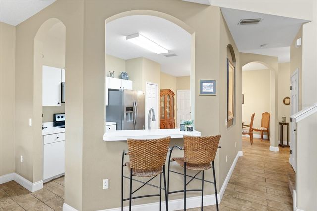 6216 ROSEFINCH COURT 102, Lakewood Ranch, FL 34202